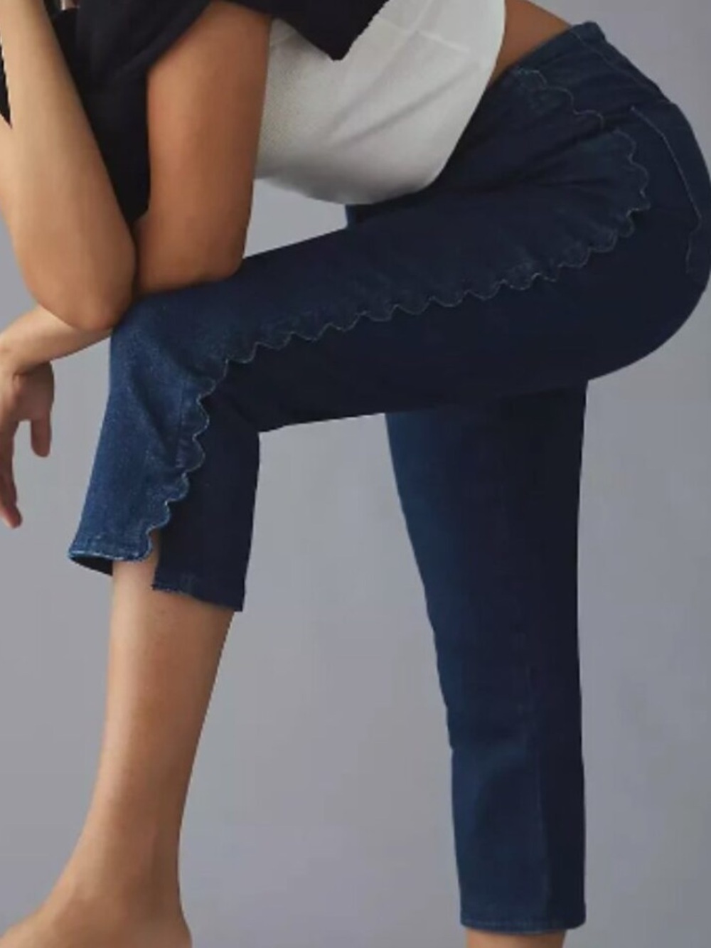 Maeve Rickrack Scalloped Edge High-Rise Jeans from Anthropologie 
Size 27
